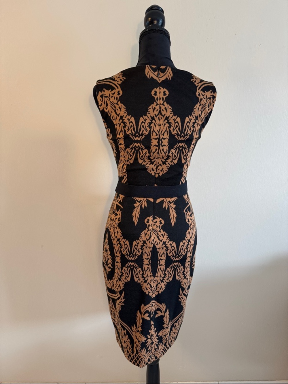 Cache belted dress - Picture 3 of 8